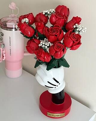 LEGO® ICONS™ Bouquet of Roses