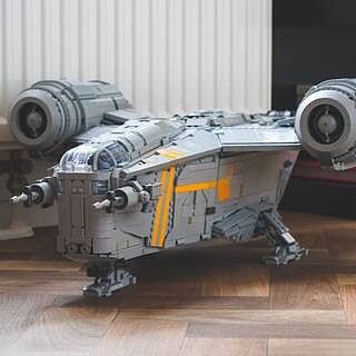 LEGO® Star Wars™ Ultimate Collector Series - The Razor Crest™