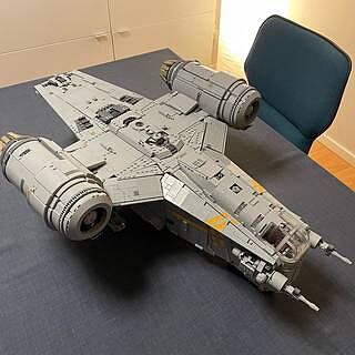 LEGO® Star Wars™ Ultimate Collector Series - The Razor Crest™