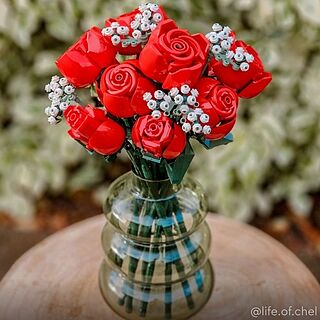 LEGO® ICONS™ Bouquet of Roses