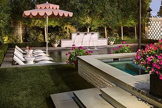 Signature Chaise