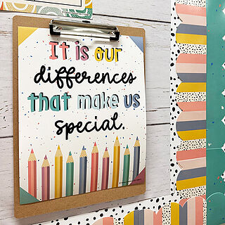 Black Dots Straight Bulletin Board Borders