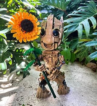 LEGO® Sunflowers