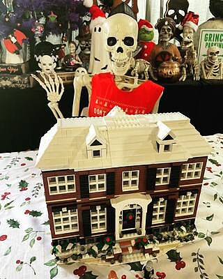LEGO® Ideas Home Alone