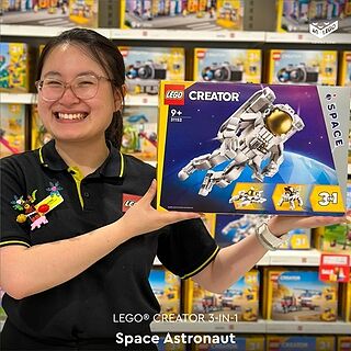 LEGO® Creator 3-in-1 Space Astronaut