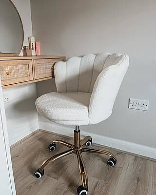 Hepburn Scalloped Swivel Chair (Grey Velvet)