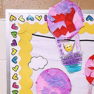 Doodle Hearts Scalloped Bulletin Board Borders
