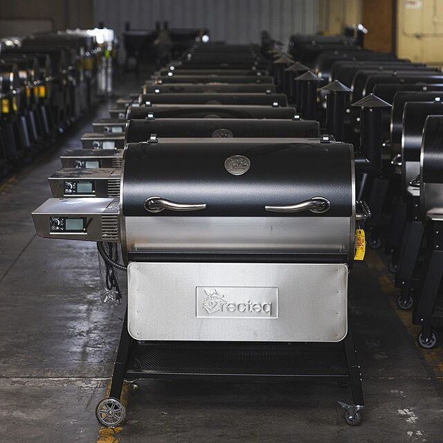 The Scratch & Dent Sale is BACK! 👏
📅 July 22–24
🕘 9 AM–7 PM
📍 Evans, GA HQ
Score huge savings on Scratch & Dent grills and up to 50% OFF open-box accessories (while supplies last)