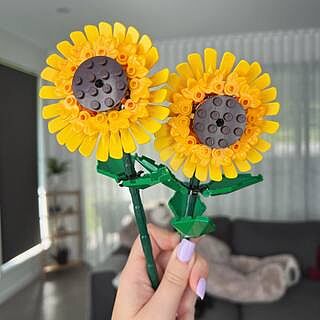 LEGO® Sunflowers