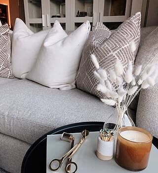 Amber Black Vanilla | Signature 15.5oz Candle
