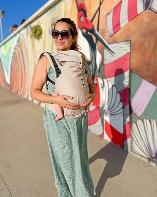 Sand - Linen Free-to-Grow Baby Carrier