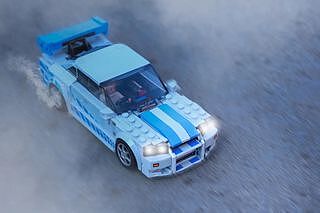 LEGO® Speed Champions Nissan Skyline GT-R (R34)