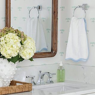 Scallop Hand Towels (pair)