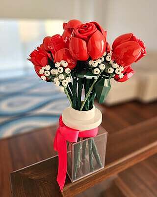 LEGO® ICONS™ Bouquet of Roses