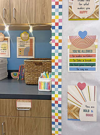 Checkered Rainbow Straight Bulletin Board Borders