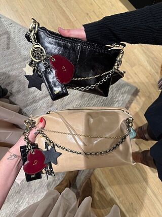 Darcy Crossbody In Polished Leather - Black
