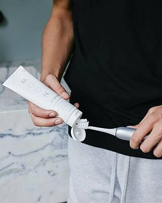 Platinum Advanced Whitening Toothpaste
