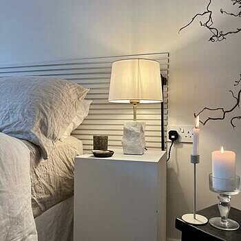 Marble Small Ridge Table Lamp - White