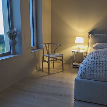 Marble Small Ridge Table Lamp - White