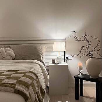 Marble Small Ridge Table Lamp - White