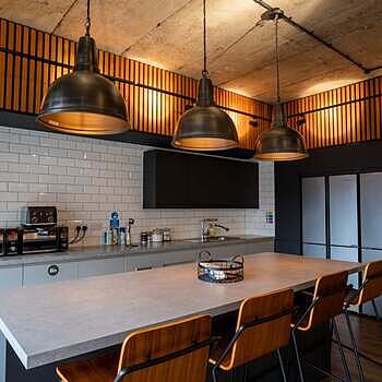 Retro Large Pendant - 17 Inch