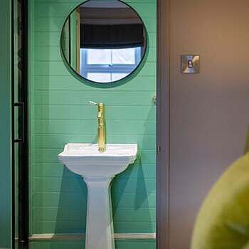 Urban Round Wall Mirror - 24 inch