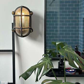 Bulkhead Outdoor & Bathroom Oval Wall Light - 6 Inch