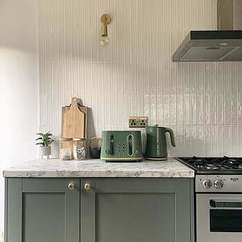 Sleek Edison Wall Light