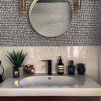 Urban Round Wall Mirror - 24 inch