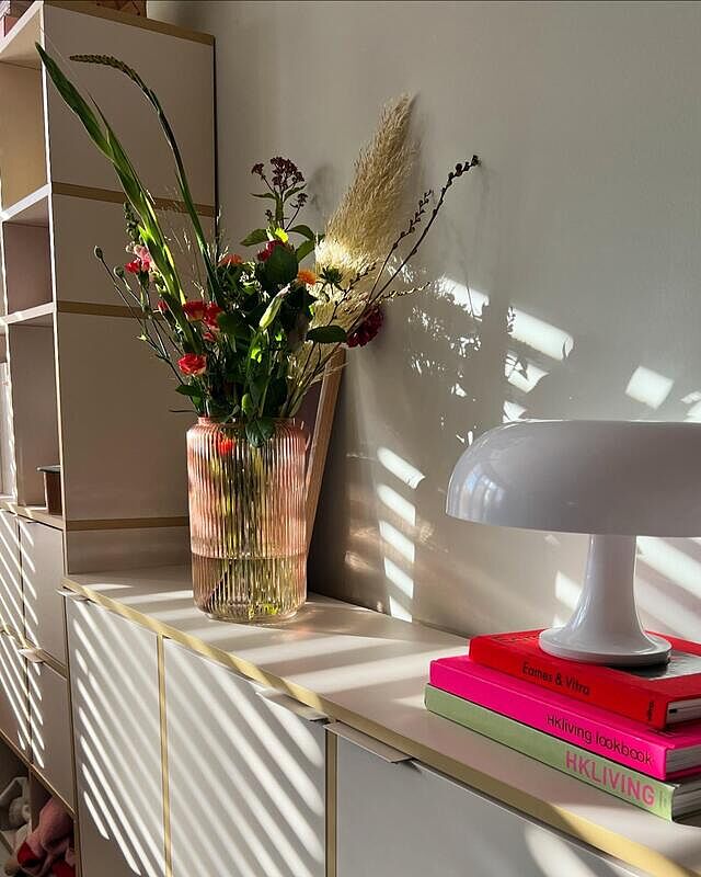 My home lately. Where sun is the best decoration. 

Fijne woensdag 

Merkjes zijn getagt. Niet gesponsord 

#howihome  #interiorharmoni #interiorliebe #somewhereiwouldliketolive #somewhereiwouldliketogo #love2style #shabbyyhomes #housetohome #fyp #fouryou #placetobe 
#livingroom #livingroomideas #livingroominspiration #livingroominspo #livingroomdecor #woonkamer #woonkamerinspiratie #wohnzimmer #wohnzimmerideen #instagraminteriorchallenge 
#homedecor #sisustus #dekoliebe #vtwonenbijmijthuis