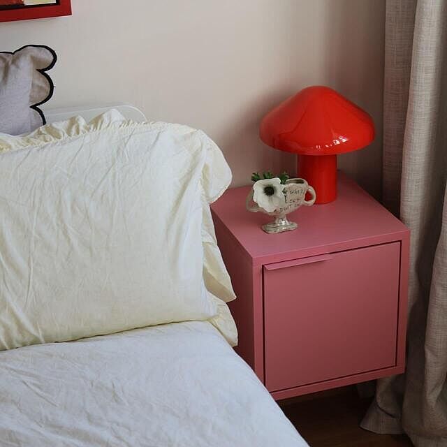 würd gern noch ein paar minuten liegen bleiben und mein wochenende verlängern, aber leider ruft der montag mit all seinen verpflichtungen 👀
startet gut in die neue woche 🎈

#iicbedroom #iicbedroom2023 

#home #bedroom #bedroominspo #bedroomdesign #bedroominterior #bedroomview #bedlinen #schlafzimmer #schlafzimmerideen #schlafzimmerinspiration #schlafzimmereinrichtung #acrylaufcanvas #modernart  #interior #interior123 #interiordesign #interiør #instahome #instaliving #mybdrm #colorfulinterior #iic #instagraminteriorchallenge #solebich #couchmagazin #germaninteriorbloggers 
#apartmenttherapy

solebich couch_magazin howwelive_official apartmenttherapy iic_official