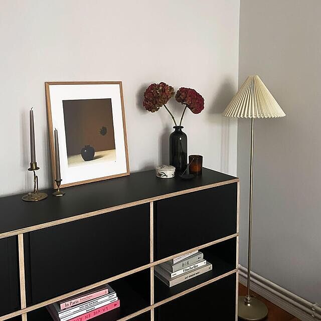 candle season 

___
#home #decor #simple #minimaldesign #aesthetic #simpleliving #neutraldecor