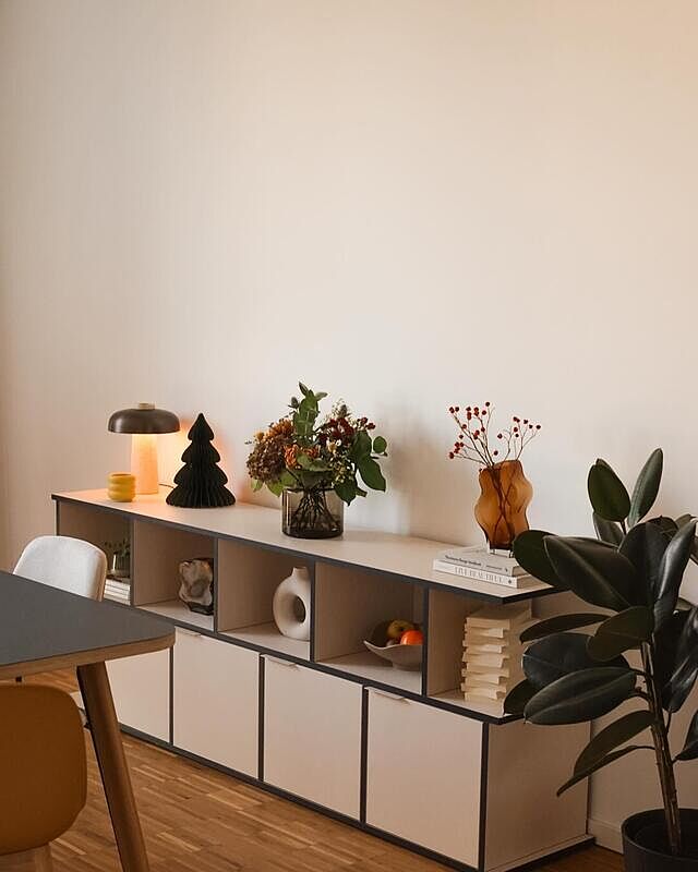 Recapping November which was very calm and somehow relaxing ☺️✨

We will spend most of December in Stuttgart at our families. Which means I will miss our apartment, but enjoy the time with my best friends and family 🤍

____________________________________
Werbung, wegen Markennennung und Verlinkungen

#aesthetic #aesthetics #aesthetichome #minimalism #minimalistic #minimalhome #livingroom #homedesign #homeinspo #interiorinspo #wohnungseinrichtung #interiordesign #interior #homedetails #homedecoration #japandistyle #homecinema #japandi #howwelive #solebich #heimkino #wohnzimmer #november