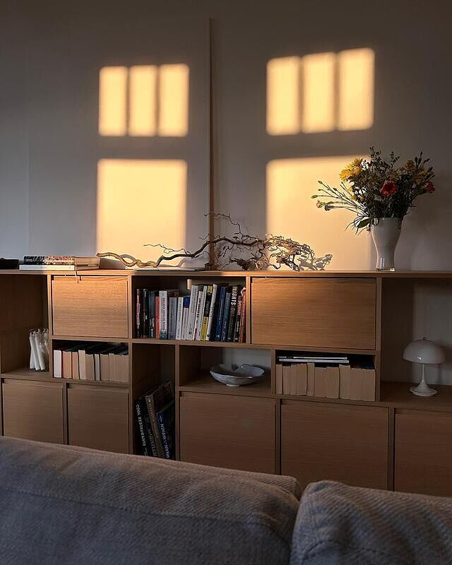 Happiest when sun comes in!
 
 
#lamp #louispoulsen #lampe #leuchte #sideboard #tylko #livingroom #livingroominspo #decoration #sideboarddecor #sideboarddecoration #homedecor #interior #interiordesign #design #light #sun #sunlight #designlovers #designlamp #poppyflower #freshflowers #anissakermiche #lovehandlevase