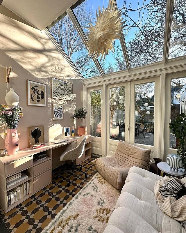 Beautiful view for good night sleep 😴 
.
.
#tylko #desk #workingfromhome #interiør #interiorlovers #interiordesigner #sunroom