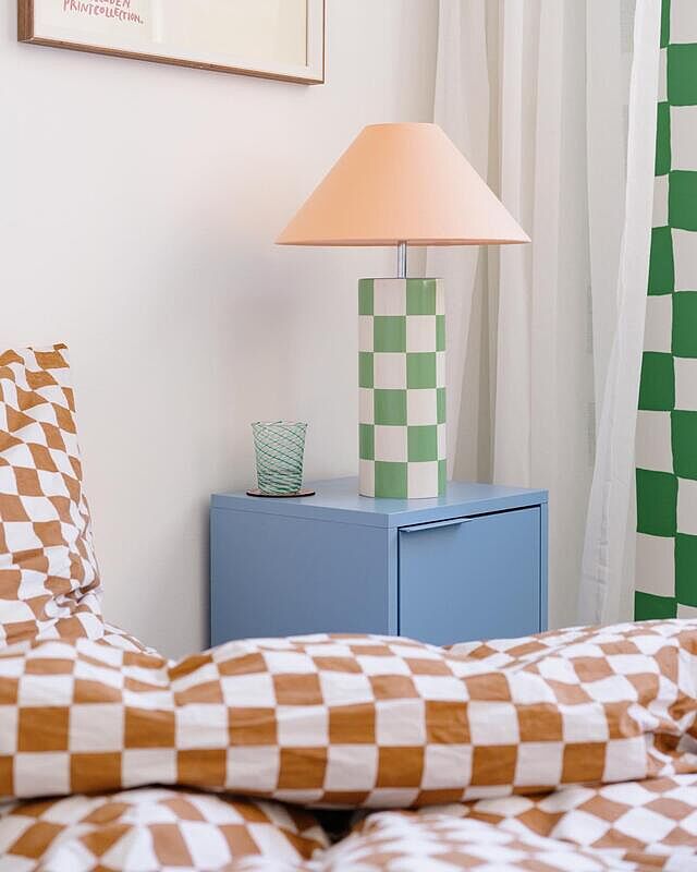 HOLY SHIP! Everything ships 📦 FREE 💝

48h only, free shipping on all orders! Get your mattinamoderna faves shipped free from the comfort of your 🛋😍

Use code « freeshipping » at checkout !

www.mattinamoderna.com

Do I love checks ? 😅🏁

#bedroom #bedroomdecor #checkerboard #checkerboardlamp #checkerboardbedsheet #checkerboardwall #interiordesign #wallart #mattinamoderna #ombrellinalamp #artisanatfrancais #ceramics #checkeredceramics