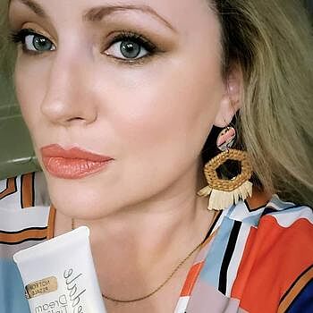 Dream Tint® Tinted Moisturizer SPF 15