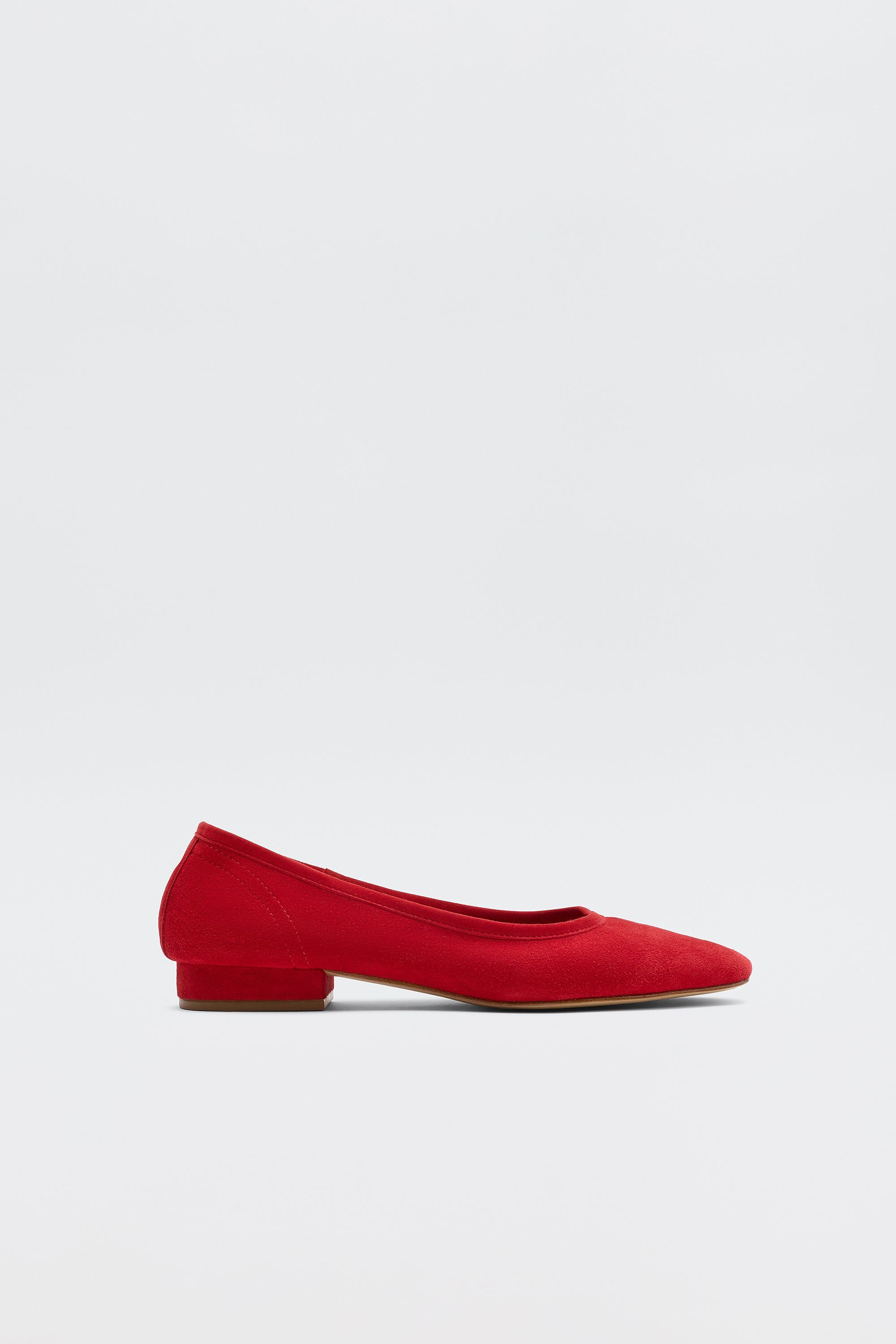 Kierna Suede Pumps in Red | RIXO ⋆
