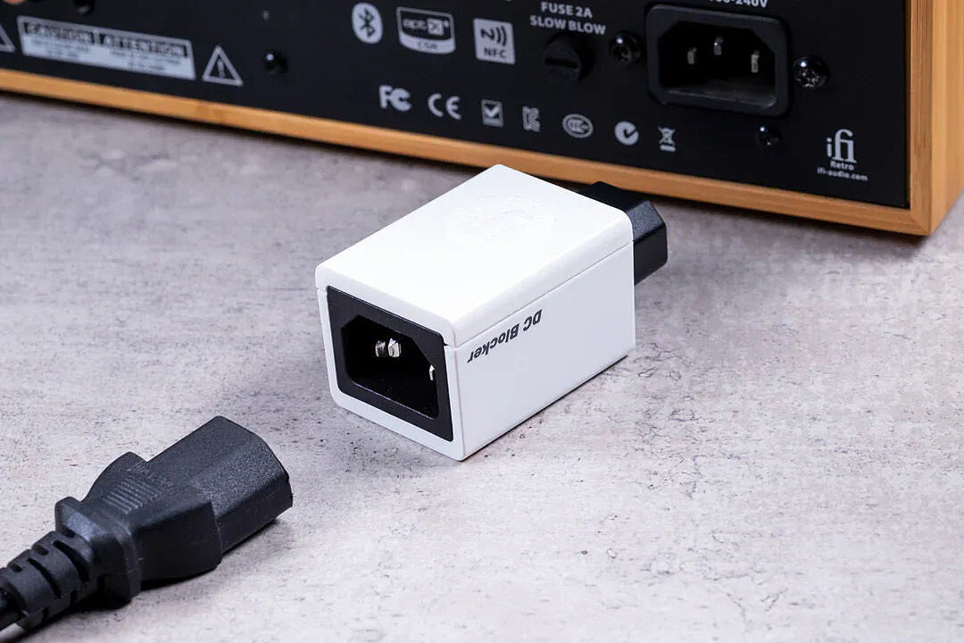 iFi Audio SilentPower AC iPurifier - Mains Audio & Video Noise Elimina
