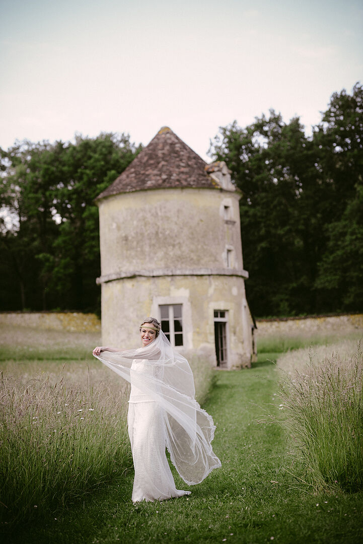 Lucy T., real Britten bride