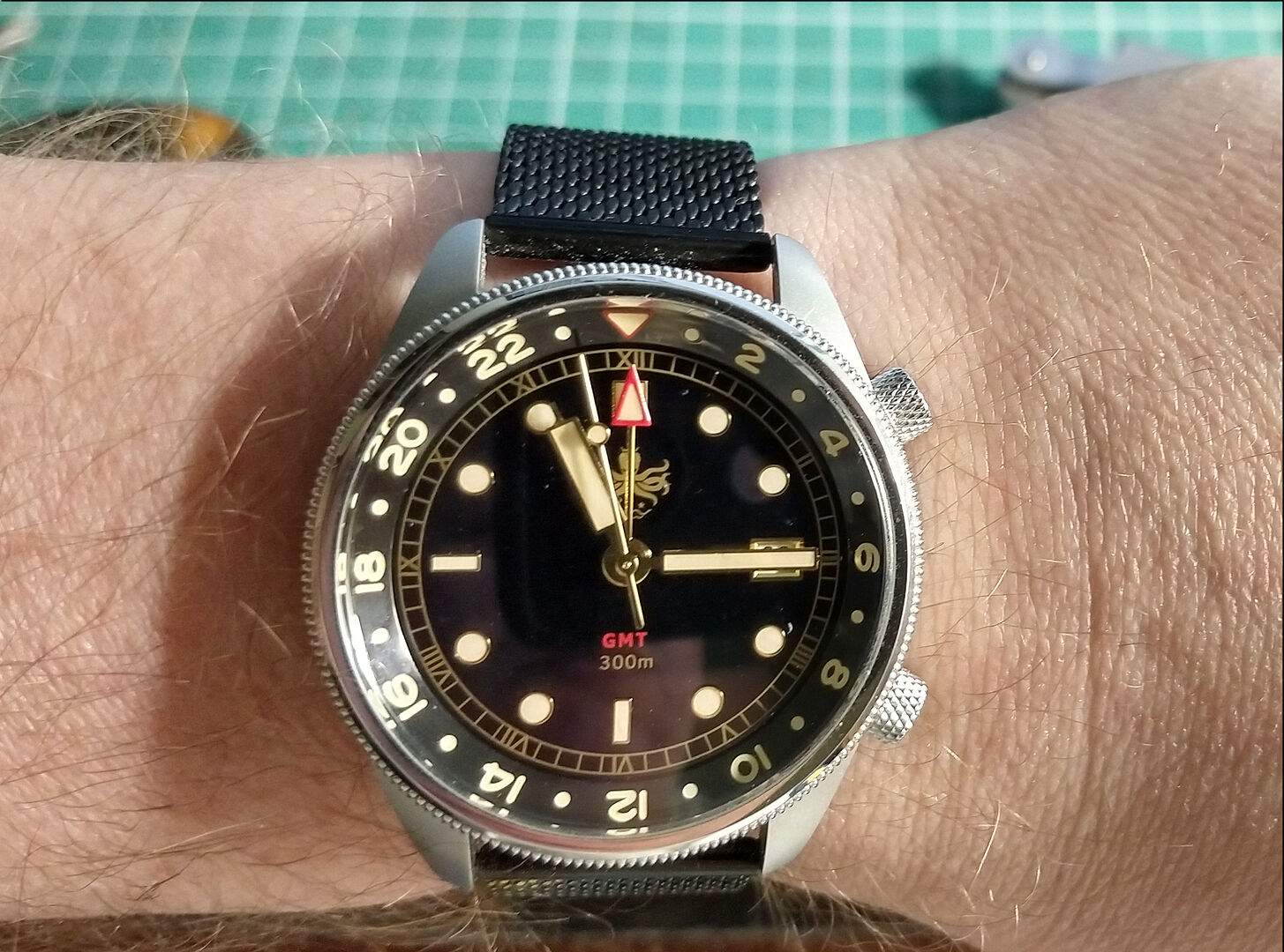 PHOIBOS EAGLE RAY GMT PX023D 300M Dive Watch Black&Gold