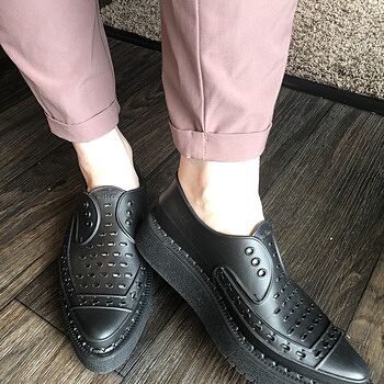 Love these shoes. Cool look