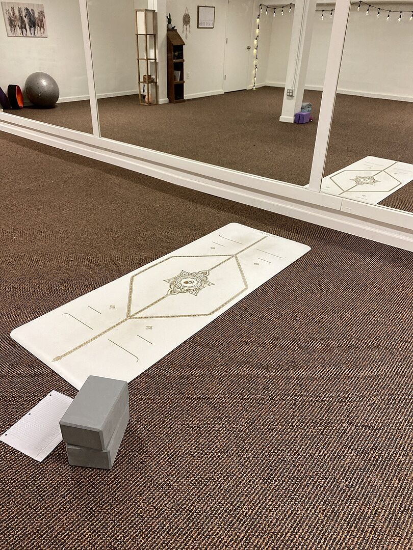 Liforme White Magic Yoga Mat Unrivalled Grip & Alignment System