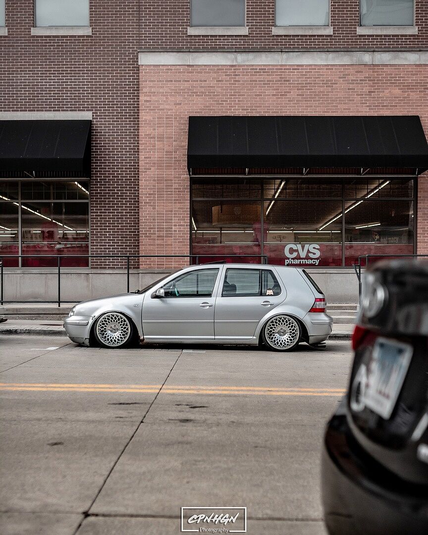 Volkswagen Golf GTI MK4 Air Bag Suspension System (19992005) Raceland