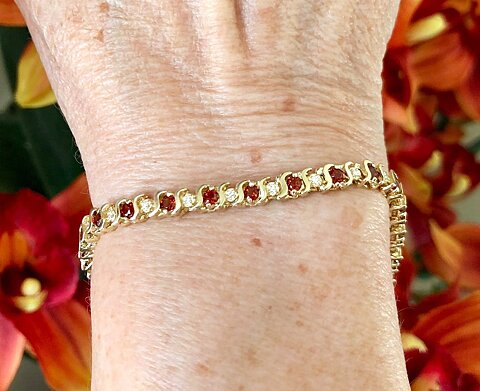 Bracelet Review