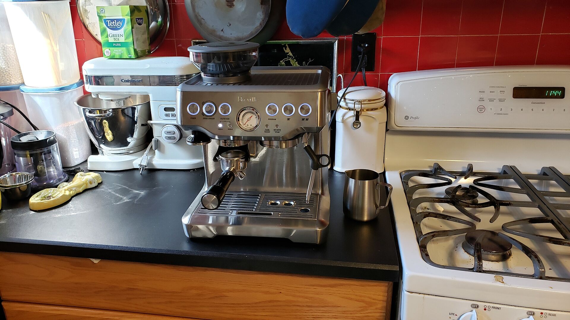 Breville Barista Express Espresso Machine 870XL 699.95 Espresso