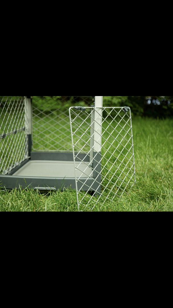 Revol Pet Friendly Collapsible Dog Crate Diggs