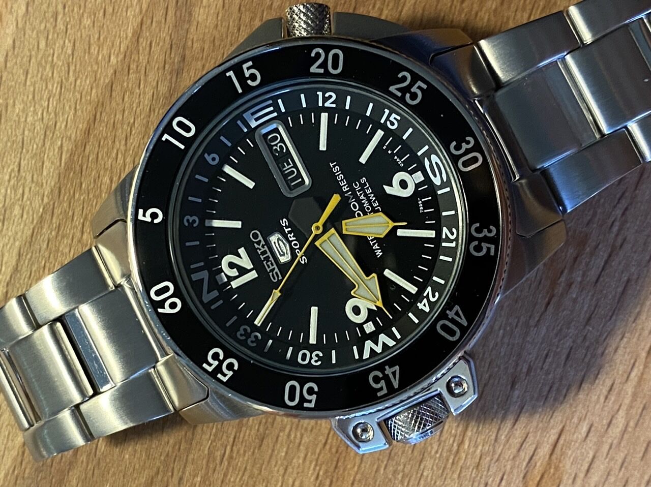 series 5 automatic black dial men's watch