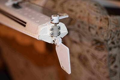 E-flite Cabon-Z Cub Floats Wate Udde W/ Pushods