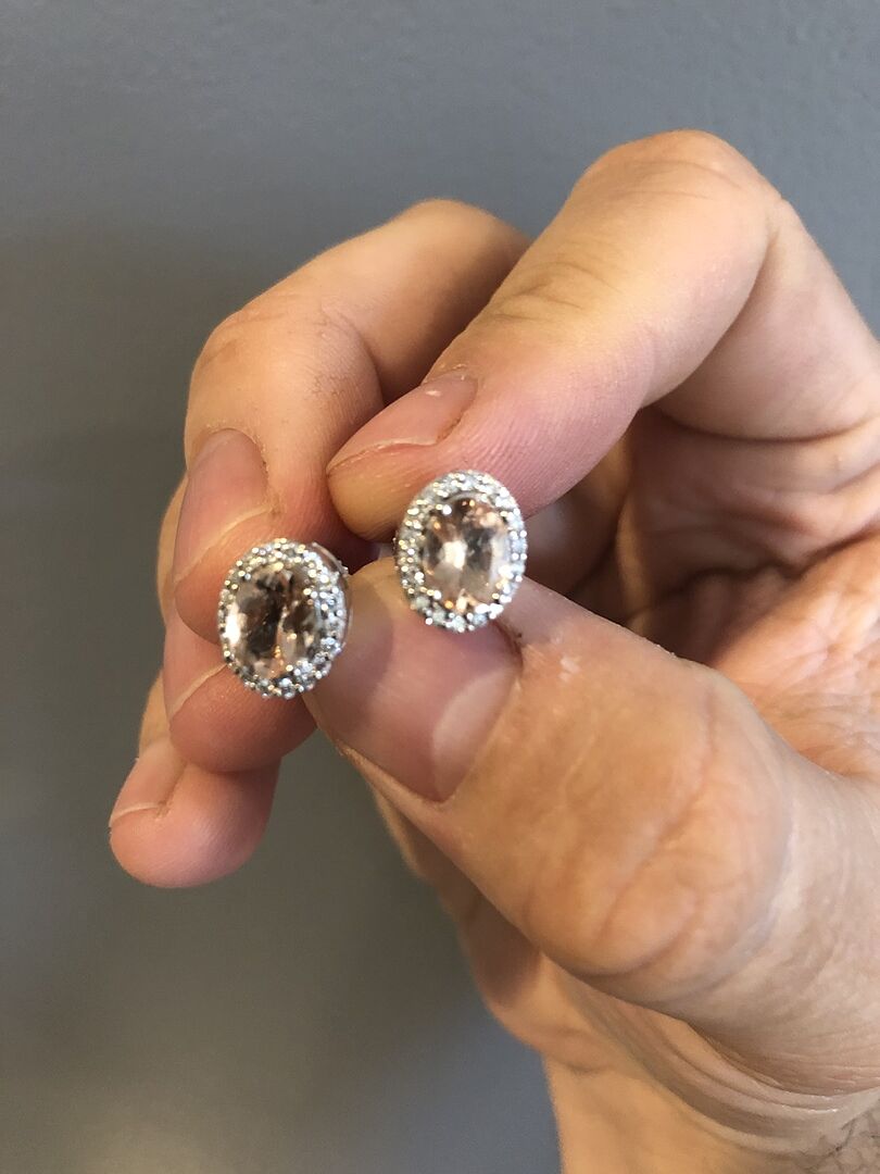 Amazing quality earrings